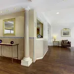 Apartahotel Residhome Promenade Niza