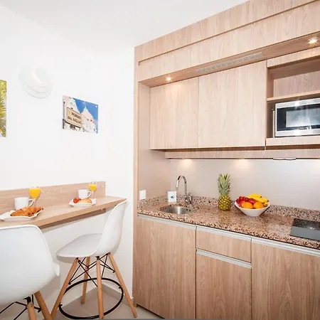 Ξενοδοχείο με διαμερίσματα Residhome Promenade Νίκαια