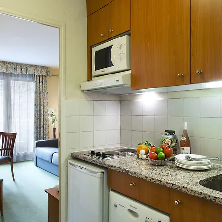 Residhome Promenade Apart-hotel 3*