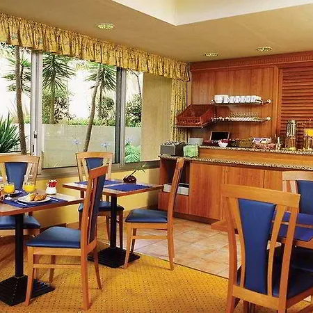 Residhome Promenade Appart hôtel 3*