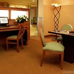 Residhome Promenade Aparthotel 3*